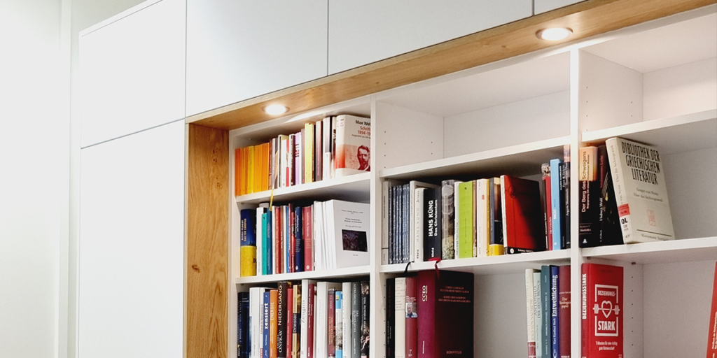 Blogbeitragsbild Bibliothek Wohnzimmer