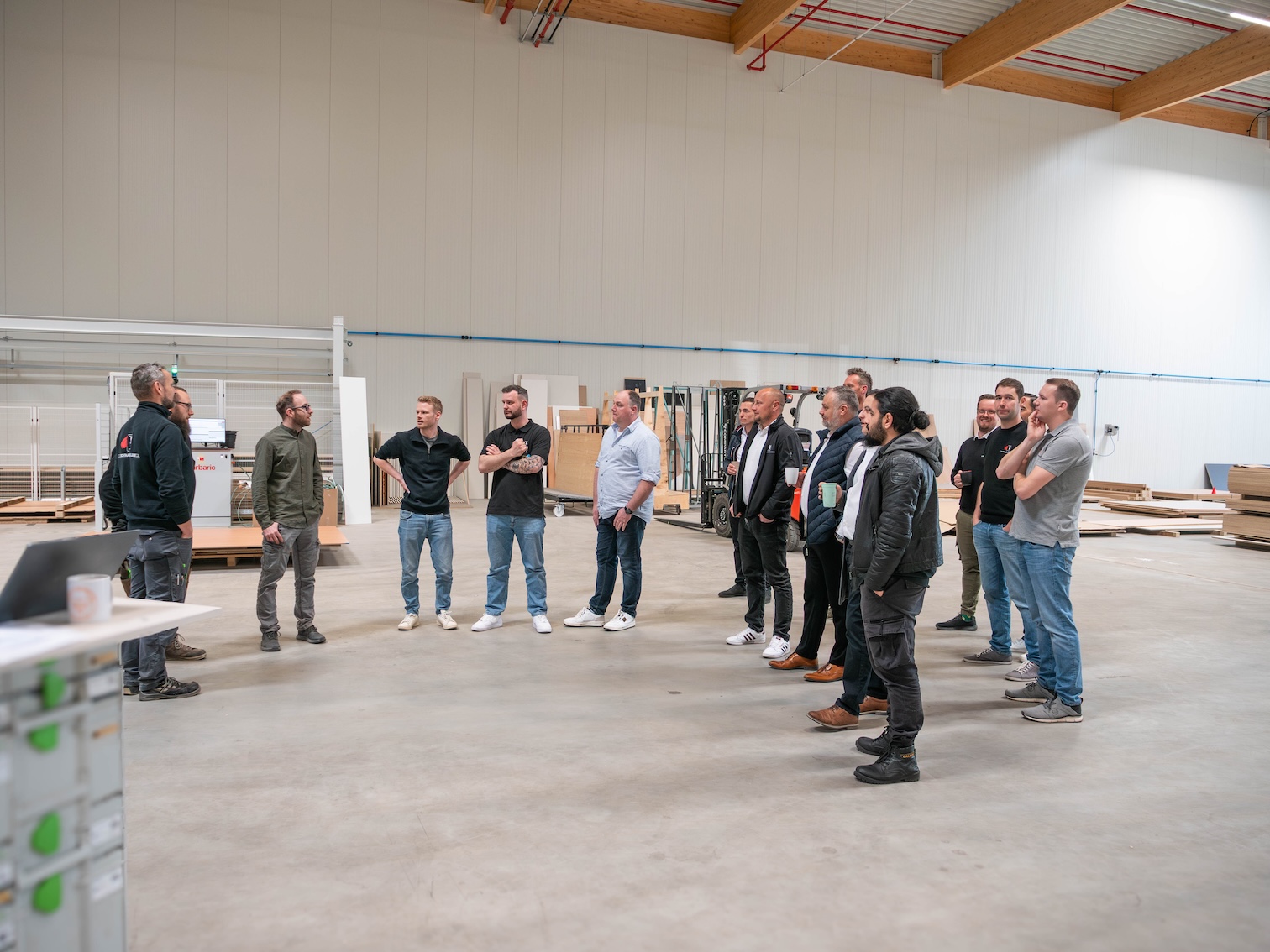 Vorstellung der Schrankhelden Produktion bei den Franchisepartnern