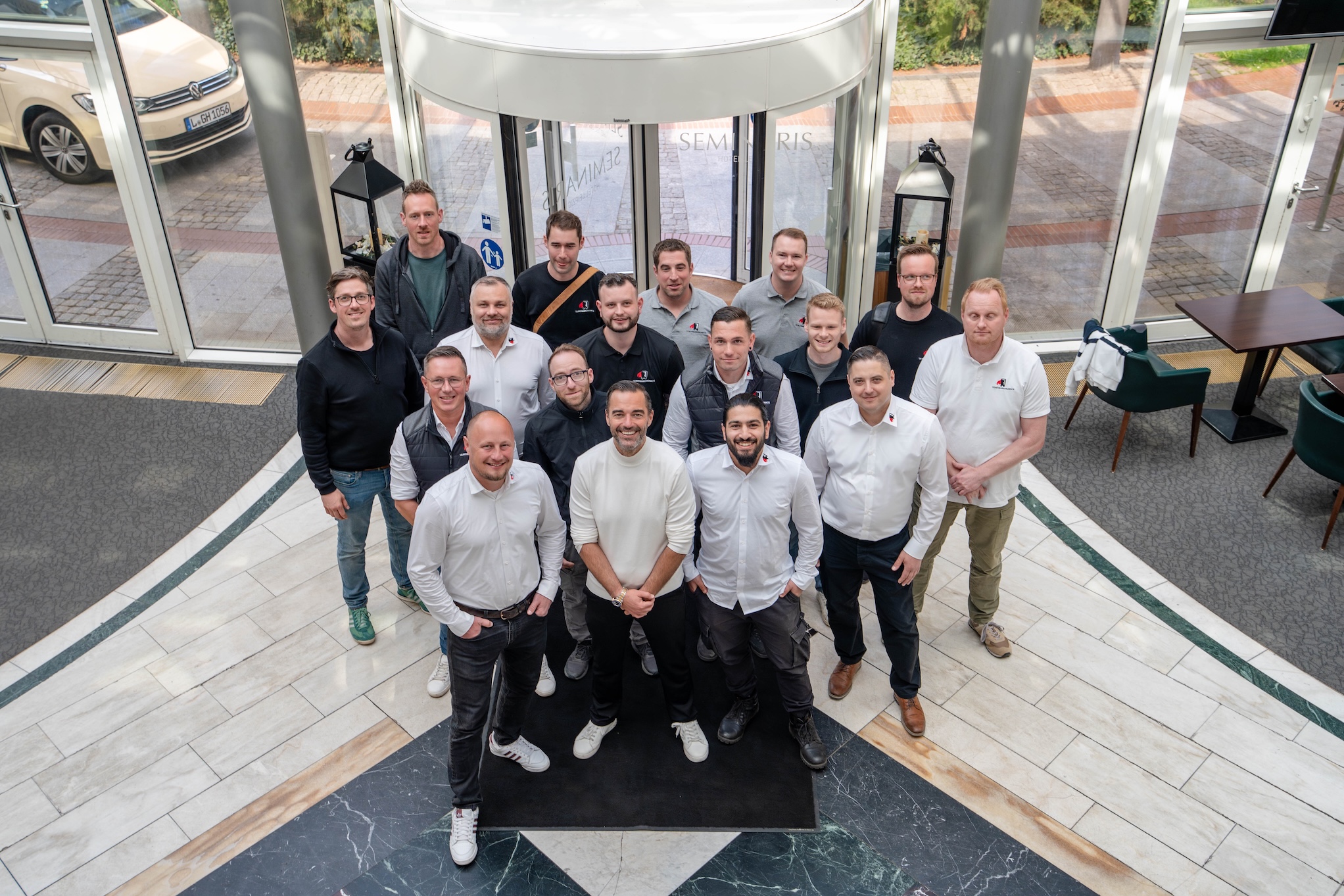 Gruppenbild der Partner am Franchisetreffen