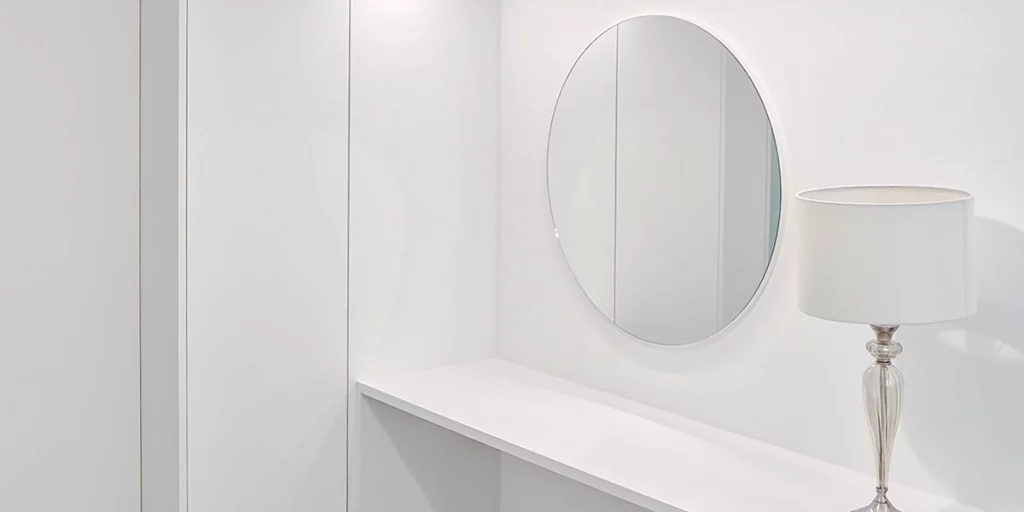 Blogbeitragsbild Schminkspiegel Ankleidezimmer