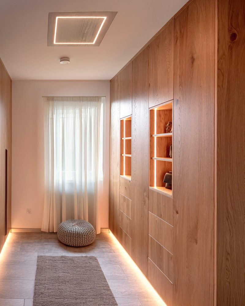 Ankleide mit Eiche Raumwirkung