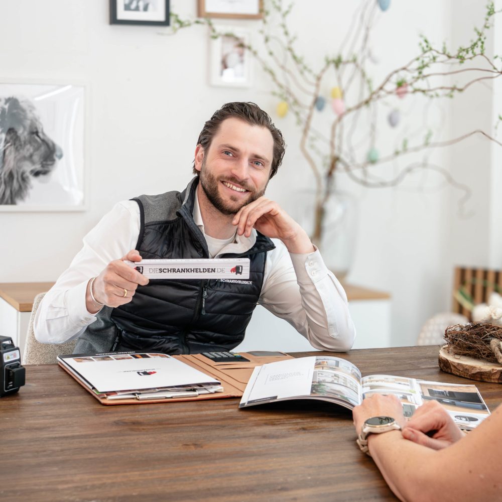 Beratungsgespräch unseres Schreiners aus Nürnberg beim Kunden