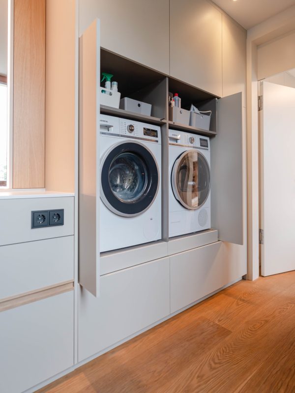 Badezimmerschrank Schrankwand Waschmaschine Trockner beige