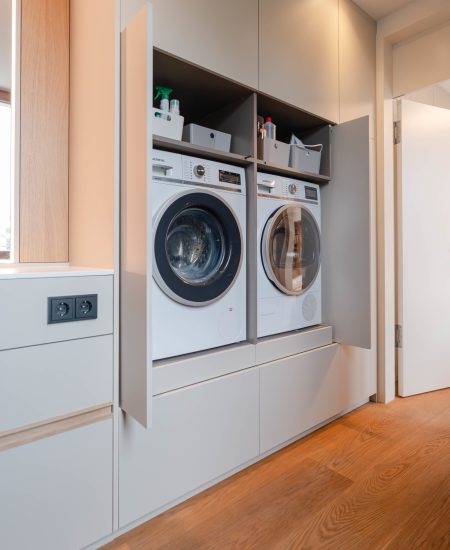 Badezimmerschrank Schrankwand Waschmaschine Trockner beige