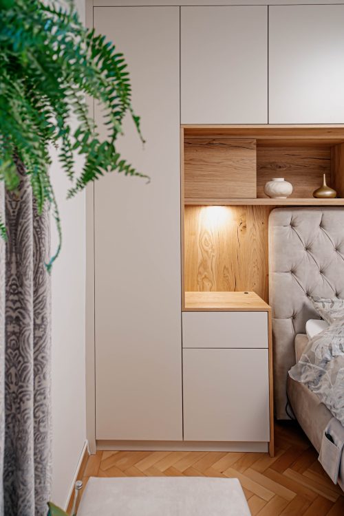 Betthinterbau Seitenansicht Champagner Inlay Wildeiche LED Spots