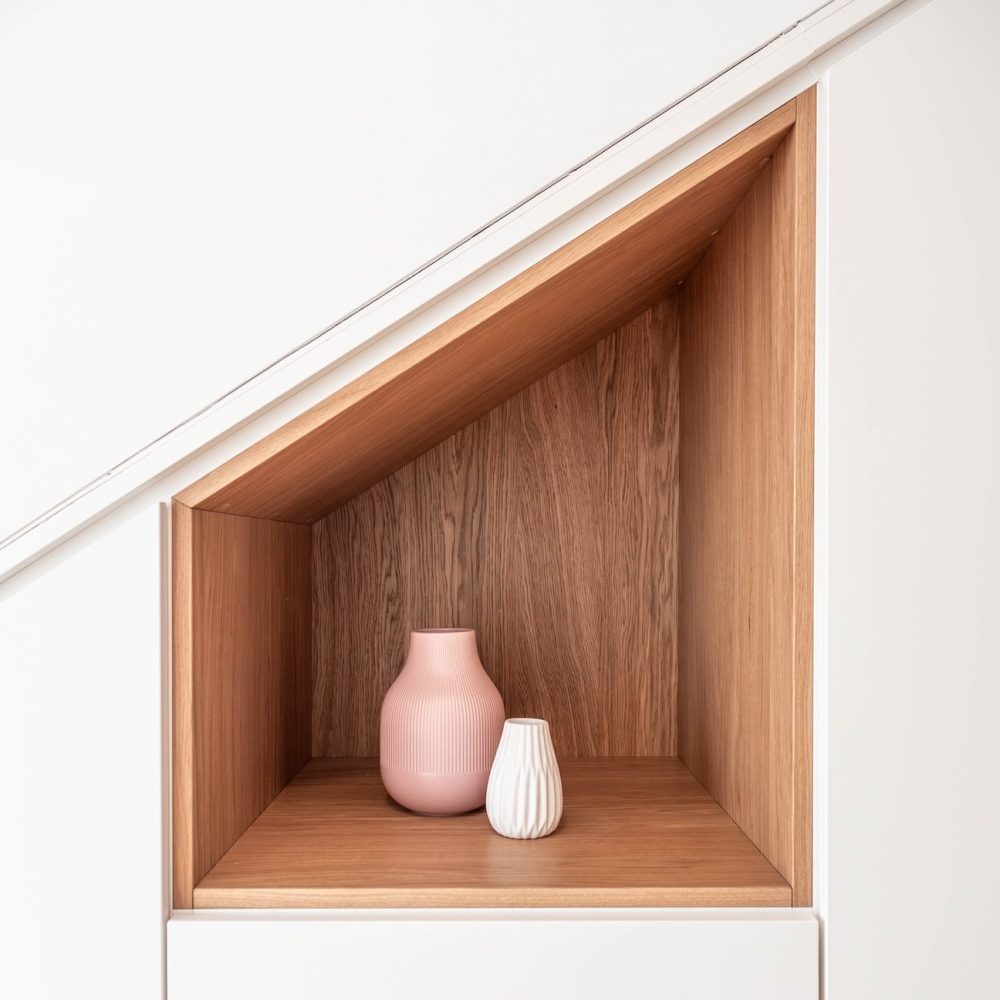 Dachschrägenschrank begehbar mit Eicheninlay