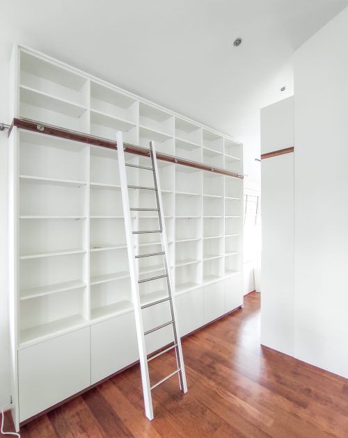 Individueller maßgefertigter Bibliotheksschrank