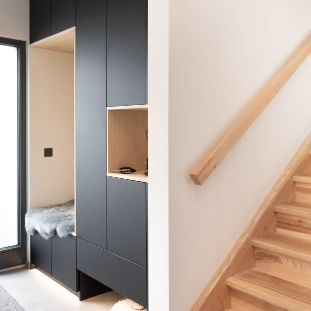 Garderobe in Schwarzmatt mit Sitzgelegenheit