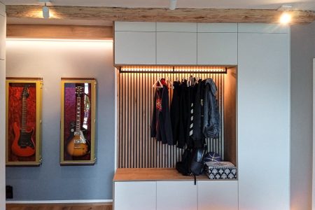 Garderobe mit LED Beleuchtung