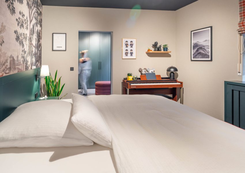 Stimmungsbild Wohnkonzept in Tannengrün Schlafzimmer und Ankleide