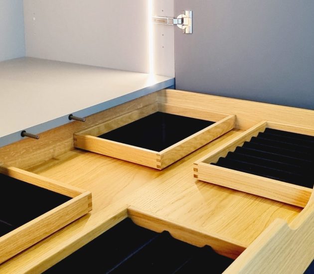 Schrankorganisation: Tipps für mehr Struktur in Deinem Kleiderschrank