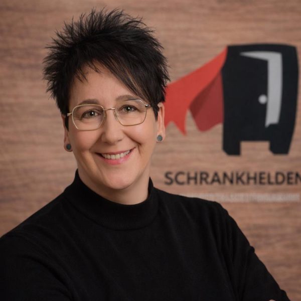 Porträt einer Schrankhelden Partnerin aus Luxemburg