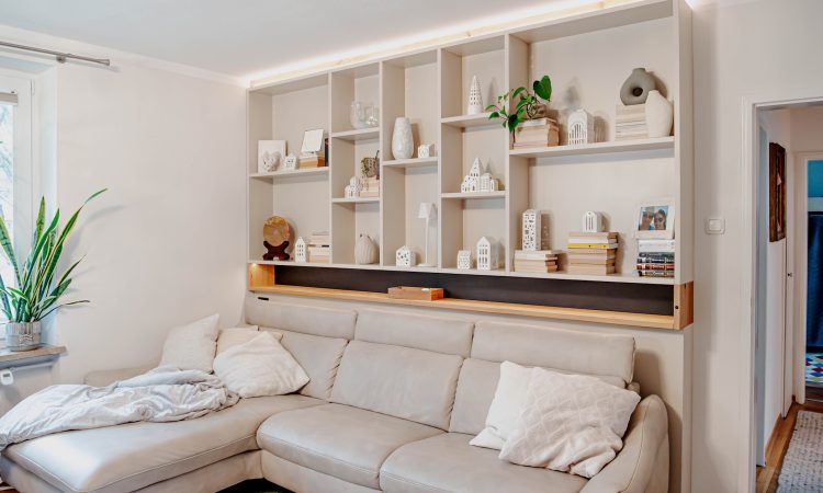 Wohnwand Champagner Inlay Blende Wildeiche LED Leisten