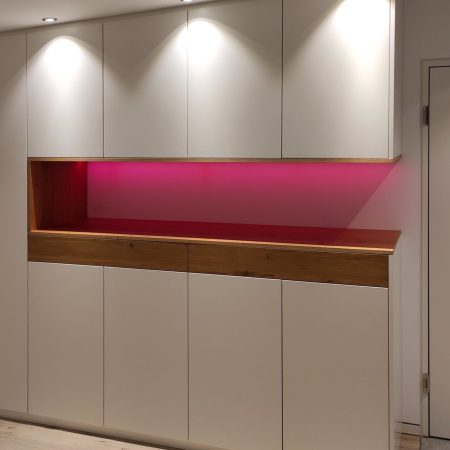 Ankleide weiß mit Beleuchtung